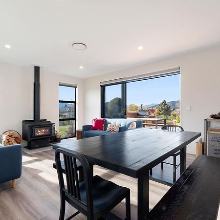 Sapphire Spring Rise Villa Wanaka Bagian luar foto